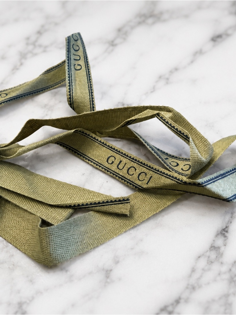 Authentic Gucci Logo Ribbon 82” Luxury Gift Wrap Green - Picture 3 of 5